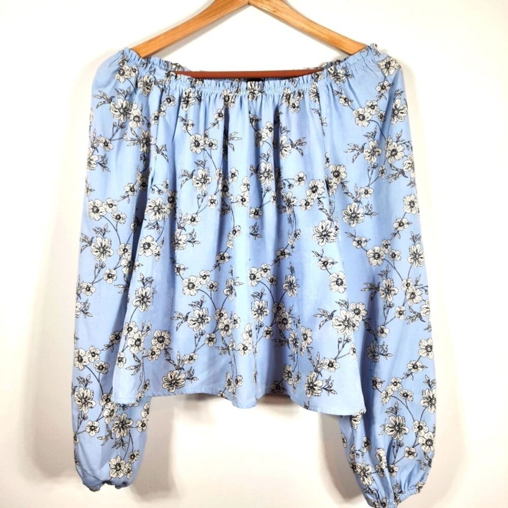 Sanctuary Light Blue Floral "Fall in Love" Peasant Style Top Size XS